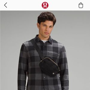 Everywhere Belt bag 1L black fleece NWOT